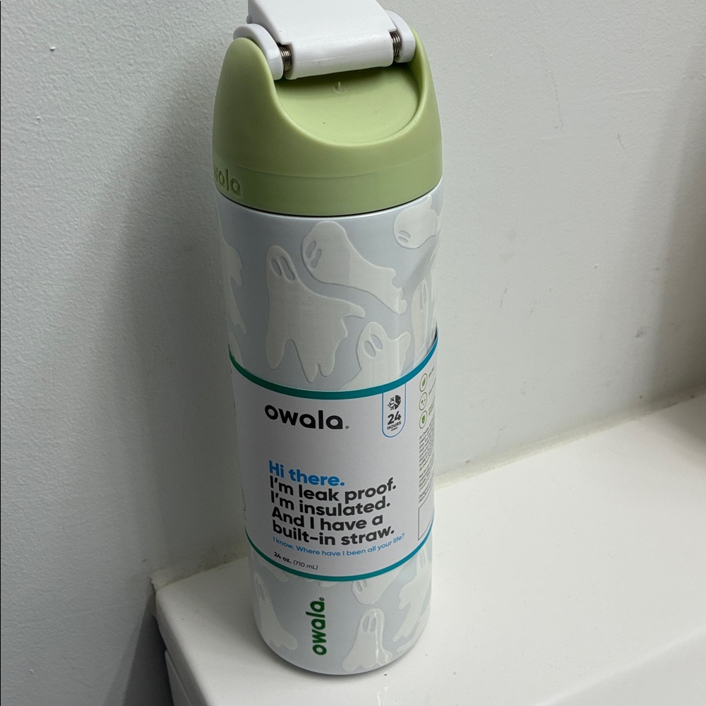 NEW 👻 Owala glow-in-the-dark ghost water bottle